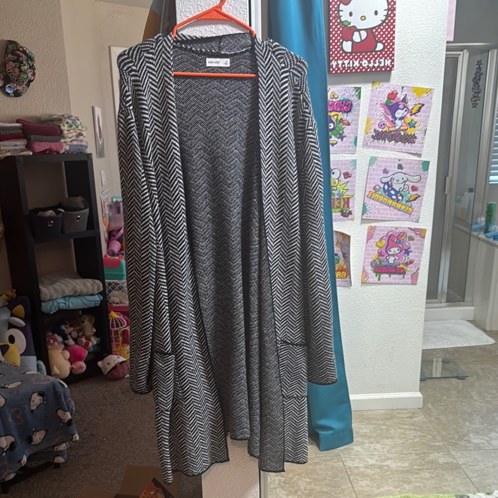 Nine West Black and White Chevron Cardigan